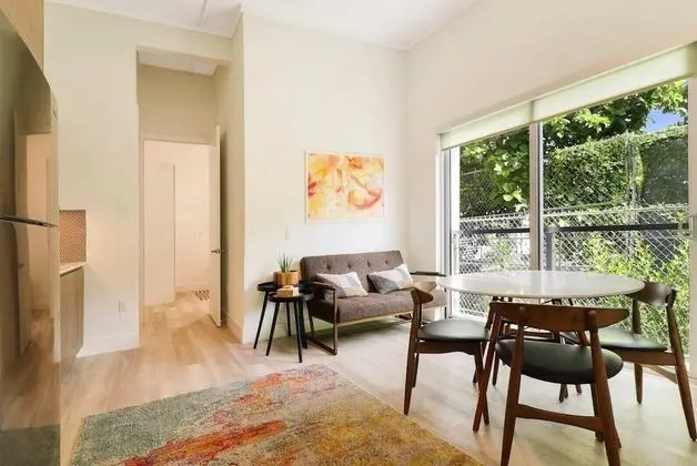 FRESH Private Master Bedroom & Bath - Little Havana Stunner Near Downtown & Brickell