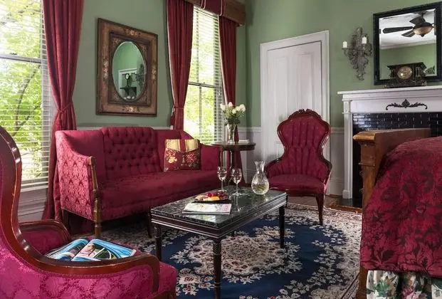 Basic Oda, Özel Banyo (The Tuscarora Room)