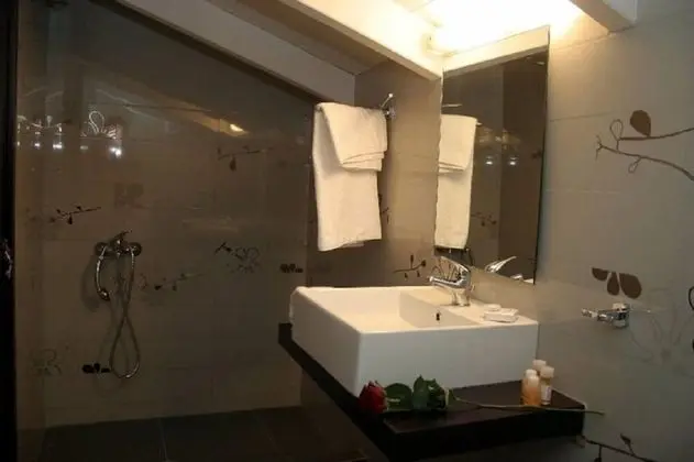 Superior Tek Büyük Yataklı Oda, Balkon, Deniz Manzaralı