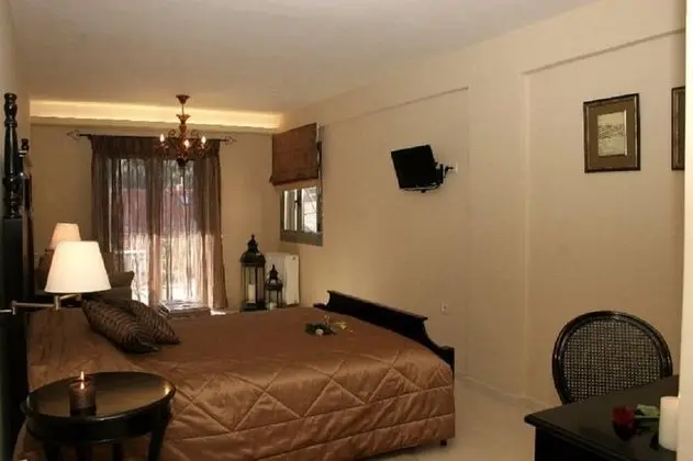 Superior Üç Kişilik Oda, Balkon, Kısmi Deniz Manzaralı