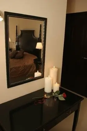 Superior Üç Kişilik Oda, Balkon, Kısmi Deniz Manzaralı
