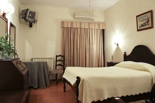 Tek Kişilik Oda, Balkon, Kısmi Deniz Manzaralı