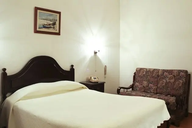 Üç Kişilik Oda, Balkon, Deniz Manzaralı (or Lagoon View)