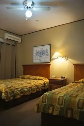 Standard Dört Kişilik Oda, 2 Çift Kişilik Yatak, Özel Banyo