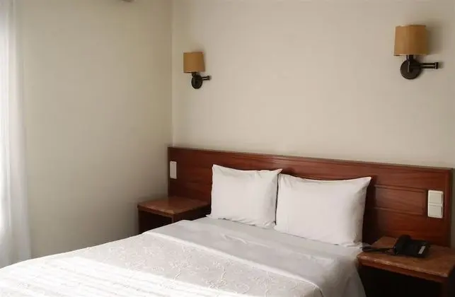 Basic Tek Büyük Yataklı Oda
