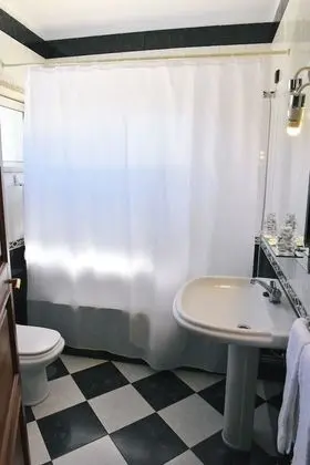 Basic Tek Büyük Yataklı Oda