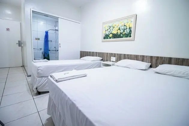 Quarto Triplo MOB - Acessível para Hóspedes com Mobilidade Condicionada (1 Cama de casal + 1 Cama de