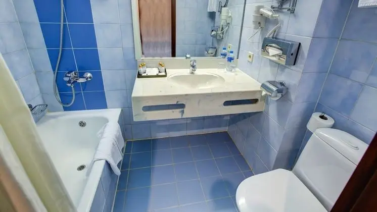 Standard Tek Büyük Yataklı Oda
