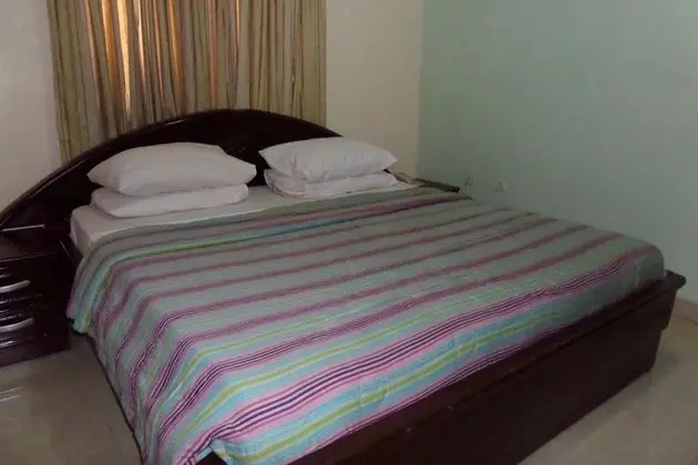 Studio Suite (3)