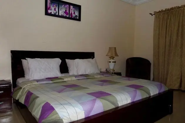 Studio Suite (3)