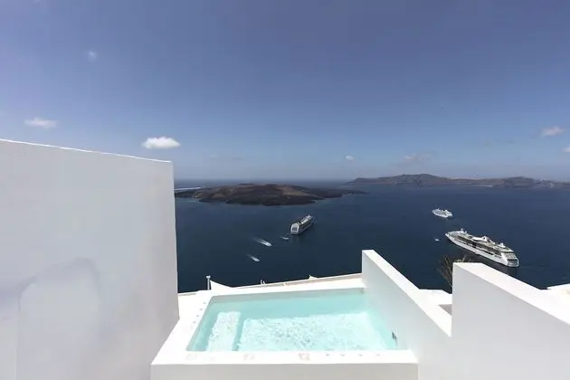 Deluxe Villa, 2 Bedrooms, Jetted Tub, Sea View  (Drop)