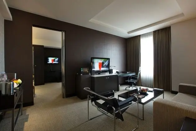 Executive Süit, Business Dinlenme Salonu Kullanımı
