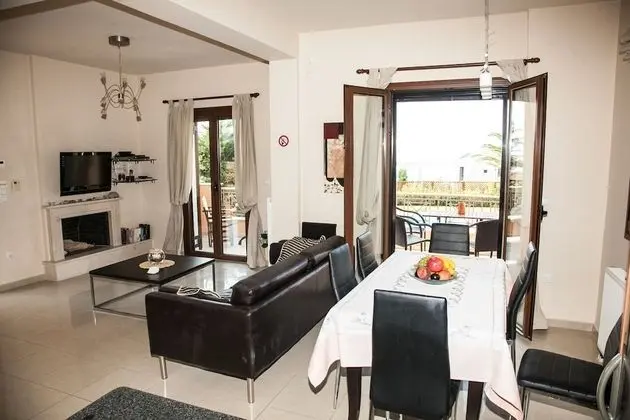 Family Villa, 4 Yatak Odası, Kısmi Deniz Manzarası, Denize Bakan