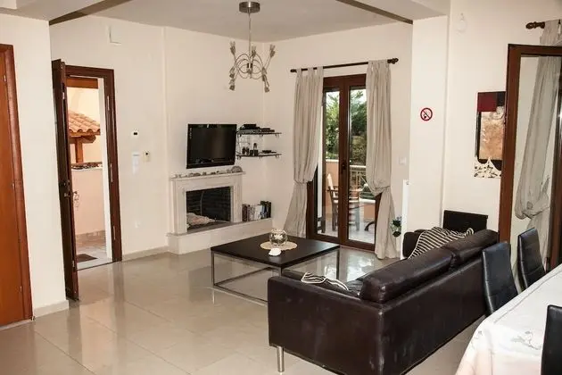 Family Villa, 4 Yatak Odası, Kısmi Deniz Manzarası, Denize Bakan