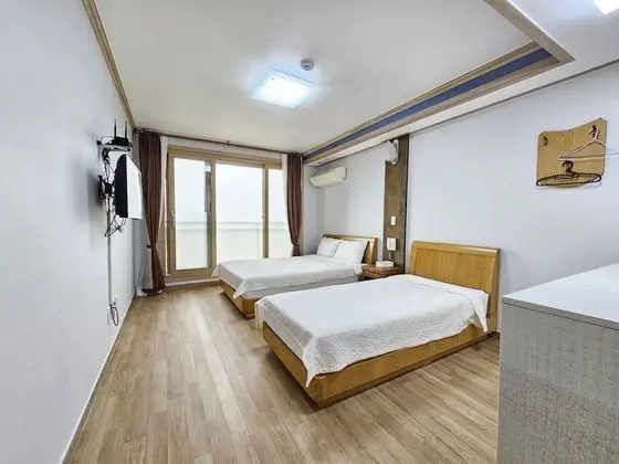 Tek Büyük Yataklı Oda (Double+Single)