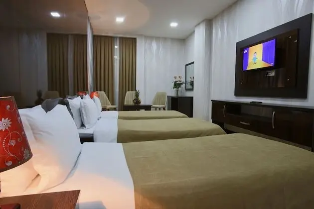 Standard Üç Kişilik Oda, 1 Yatak Odası, Sigara İçilebilir, Şehir Manzaralı
