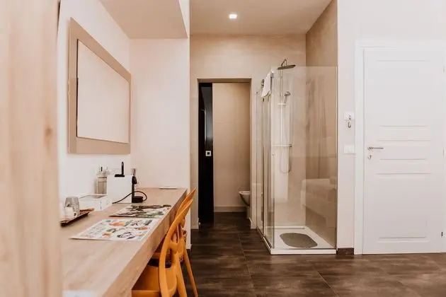Deluxe Tek Büyük veya İki Ayrı Yataklı Oda, Banyolu/Duşlu