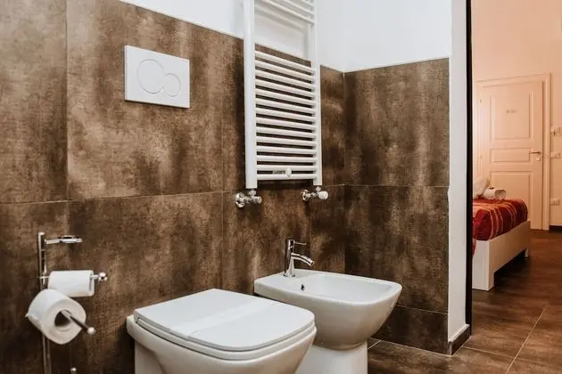 Design Üç Kişilik Oda, 1 Büyük (Queen) Boy Yatak, Balkon