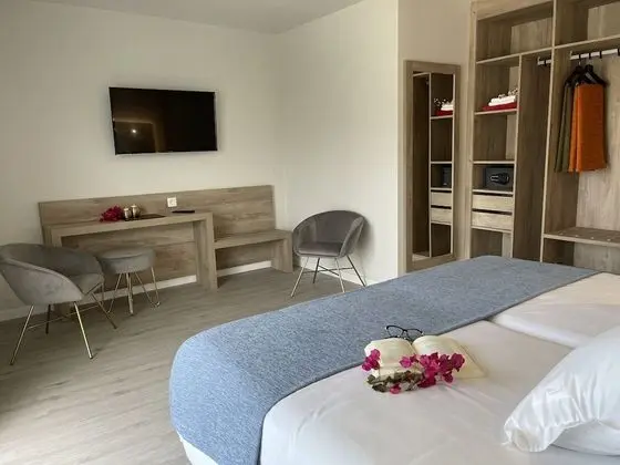 Tek Büyük Yataklı Oda, Balkon