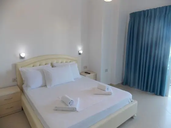 Tek Büyük Yataklı Oda, Deniz Manzaralı