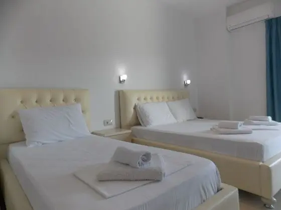 Üç Kişilik Oda, Balkon