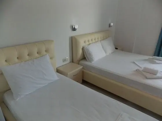 Üç Kişilik Oda, Balkon