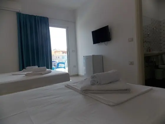 Üç Kişilik Oda, Balkon