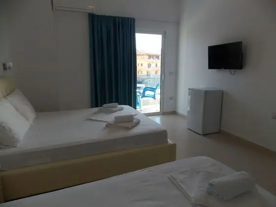 Üç Kişilik Oda, Balkon