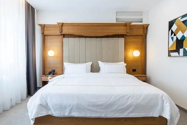 Deluxe Tek Büyük Yataklı Oda, Bahçe Manzaralı