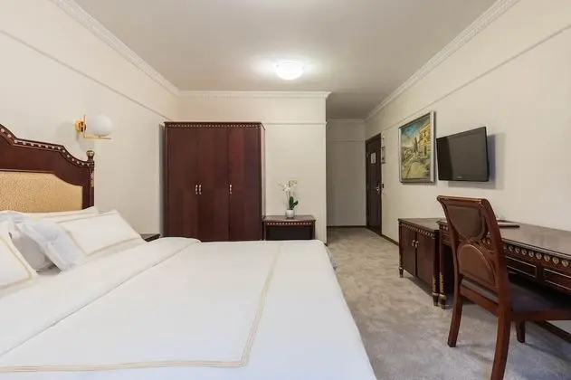Luxury Tek Büyük Yataklı Oda, Şehir Manzaralı