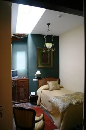 Tek Büyük Yataklı Oda