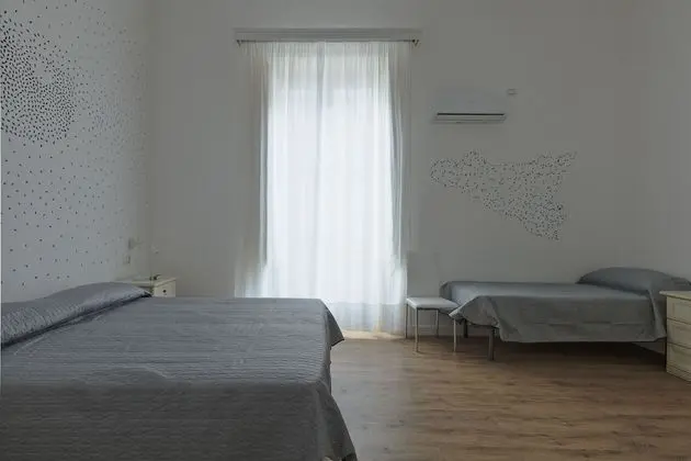 Üç Kişilik Oda, Balkon
