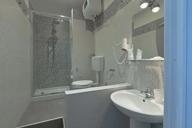 Üç Kişilik Oda, Balkon