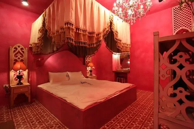 Romantic Tek Büyük Yataklı Oda, 1 Çift Kişilik Yatak