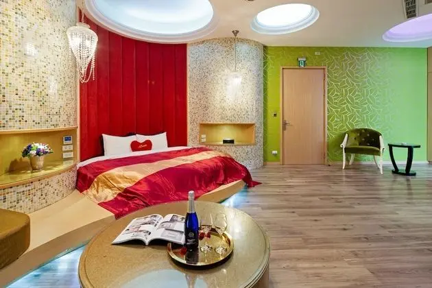 Deluxe Tek Büyük Yataklı Oda, 1 En Büyük (King) Boy Yatak (21:00 check in)