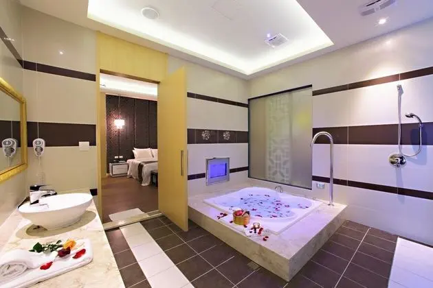 Deluxe Tek Büyük Yataklı Oda, 1 En Büyük (King) Boy Yatak (21:00 check in)