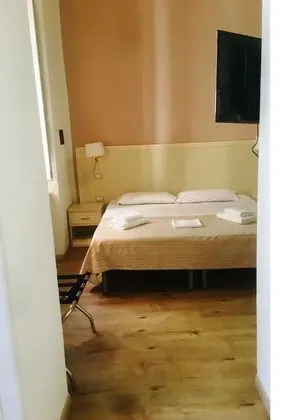 Classic Tek Büyük veya İki Ayrı Yataklı Oda