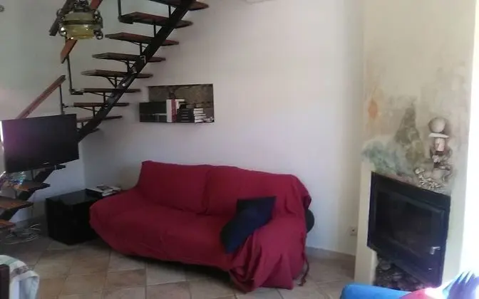 Oda, 2 Yatak Odası, Şömine