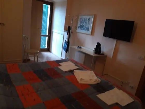 Tek Büyük Yataklı Oda, Balkon