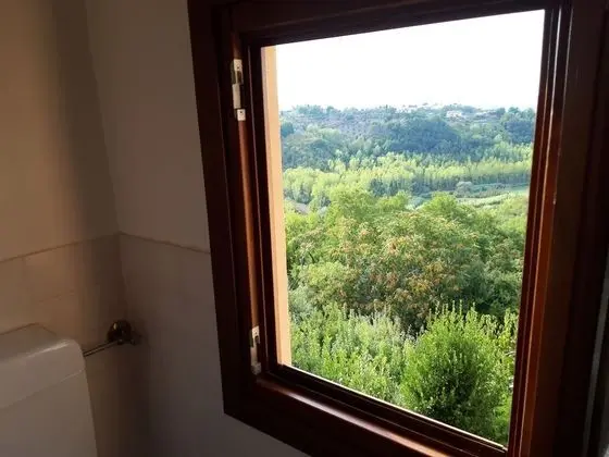 Tek Büyük Yataklı Oda, Balkon
