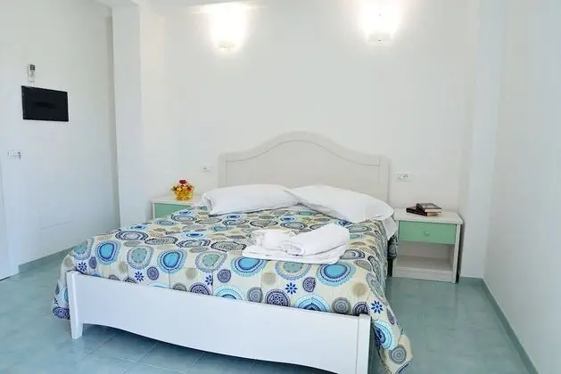 Deluxe Tek Büyük Yataklı Oda, 1 Büyük (Queen) Boy Yatak, Deniz Manzaralı