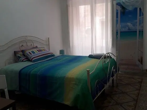 Basic Tek Büyük Yataklı Oda