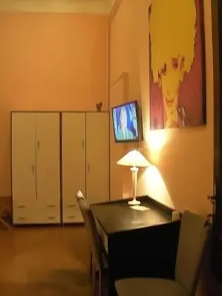 Dört Kişilik Oda, Ortak Banyo