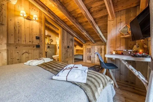 Tek Büyük Yataklı Oda