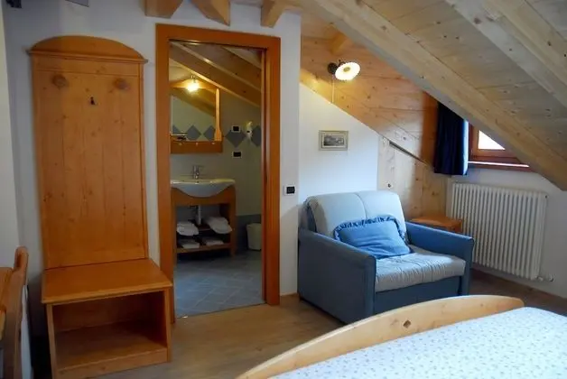 Traditional Tek Büyük Yataklı Oda, 1 Çift Kişilik Yatak ve Çekyat (La Brenta, La Trosa, El Retel)