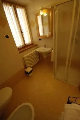 Traditional Tek Büyük Yataklı Oda, 1 Çift Kişilik Yatak ve Çekyat (La Brenta, La Trosa, El Retel)