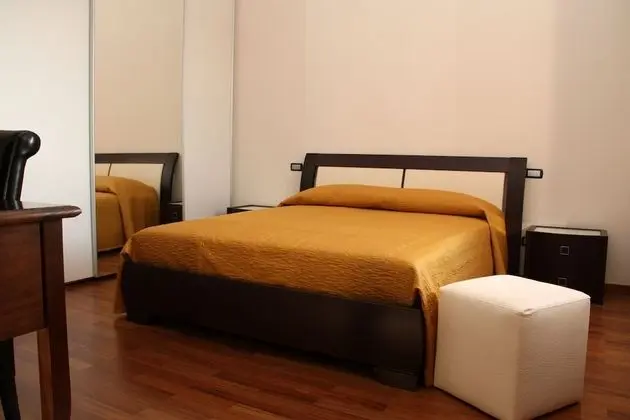 Tek Büyük Yataklı Oda, Havuz Manzaralı