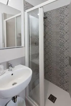 Tek Büyük veya İki Ayrı Yataklı Oda, Deniz Manzaralı
