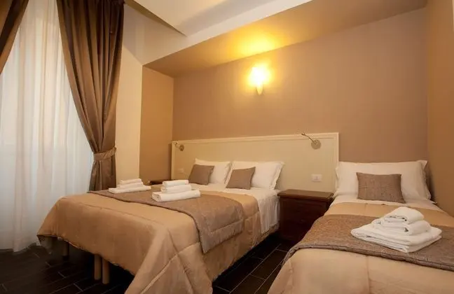 Family Üç Kişilik Oda, Birden Çok Yatak Odası