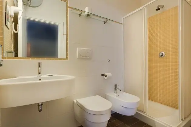 Economy Tek Kişilik Oda, Ortak Banyo